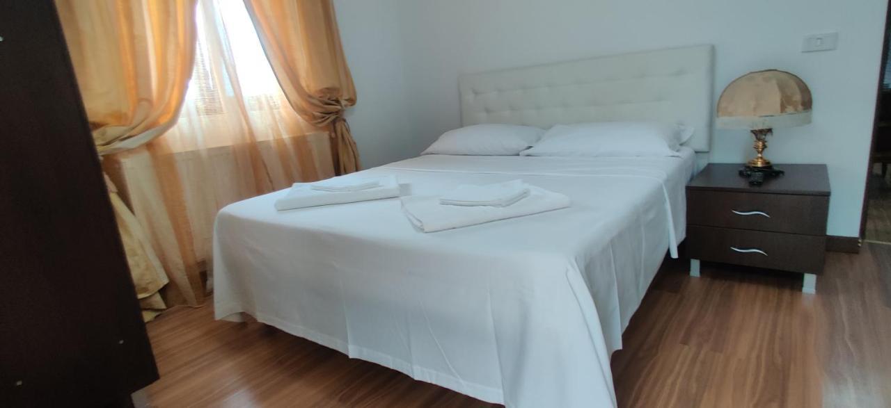 Vila Deal Săcele Exterior foto