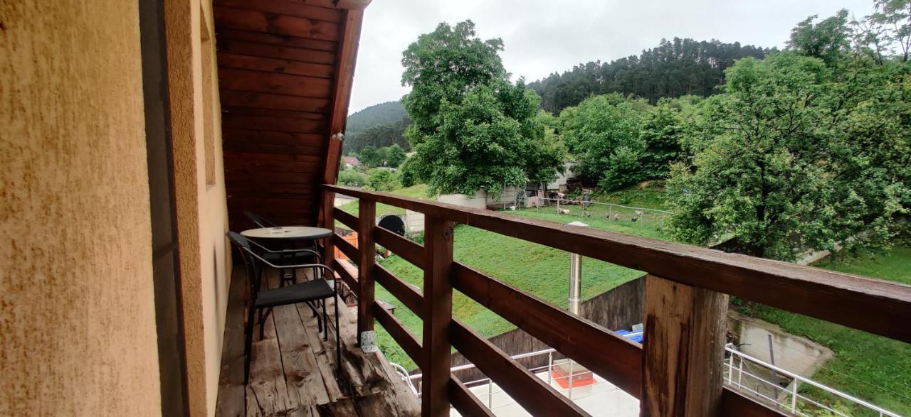 Vila Deal Săcele Exterior foto